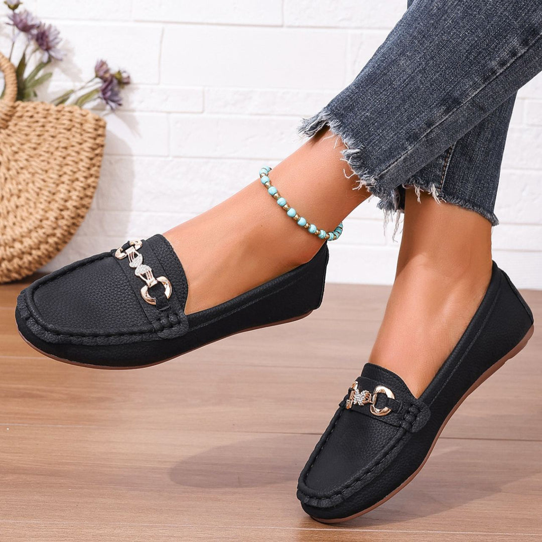 Zalecane stylowe i proste płaskie buty