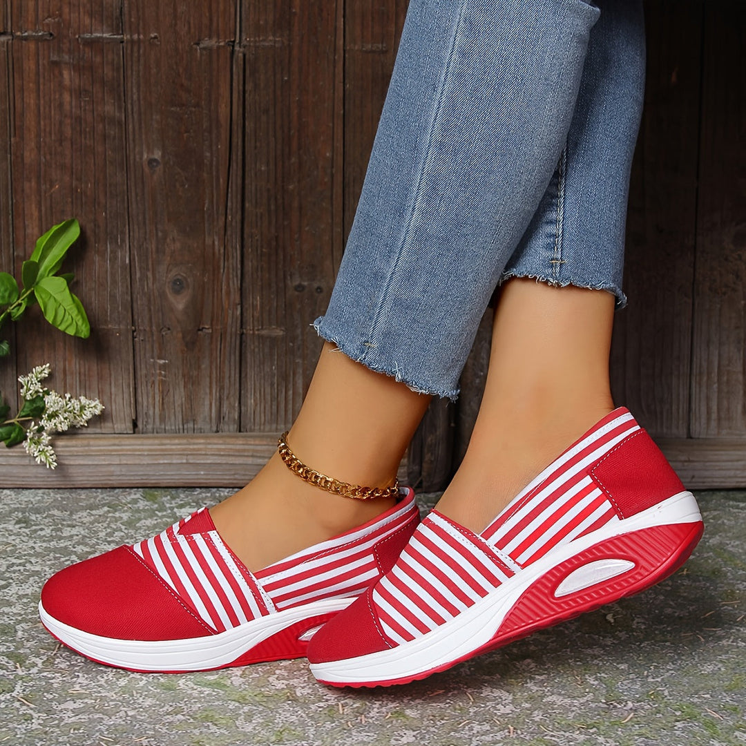 🔥 Promocja dnia 50% zniżki - Damskie wygodne wsuwane ortopedyczne trampki w paski