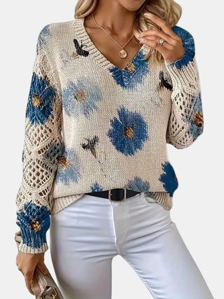 Amelie | Elegancki sweter w kwiatowy wzór z dekoltem w serek