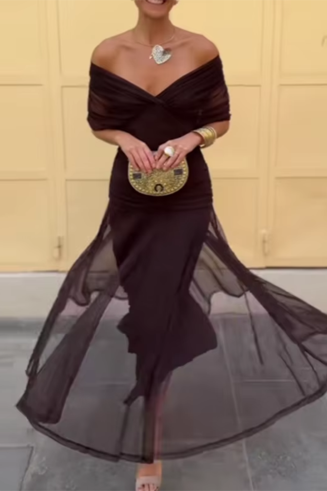Louise | Elegancka sukienka wieczorowa z dekoltem w serek