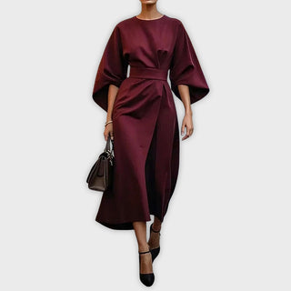 Olivia | Elegancka sukienka z paskiem i rękawami typu dolman