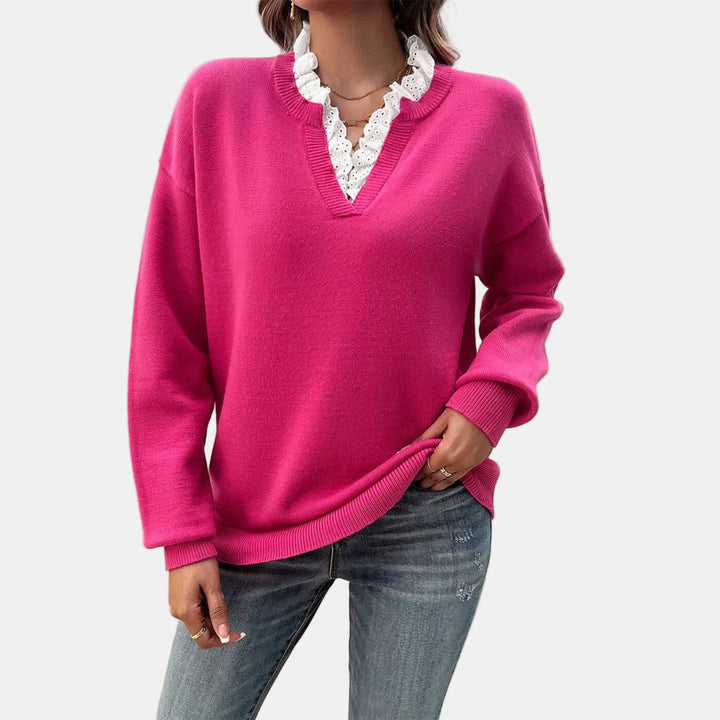 Rhea | Elegancki sweter z koronkowym kołnierzem