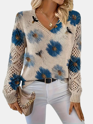Amelie | Elegancki sweter w kwiatowy wzór z dekoltem w serek